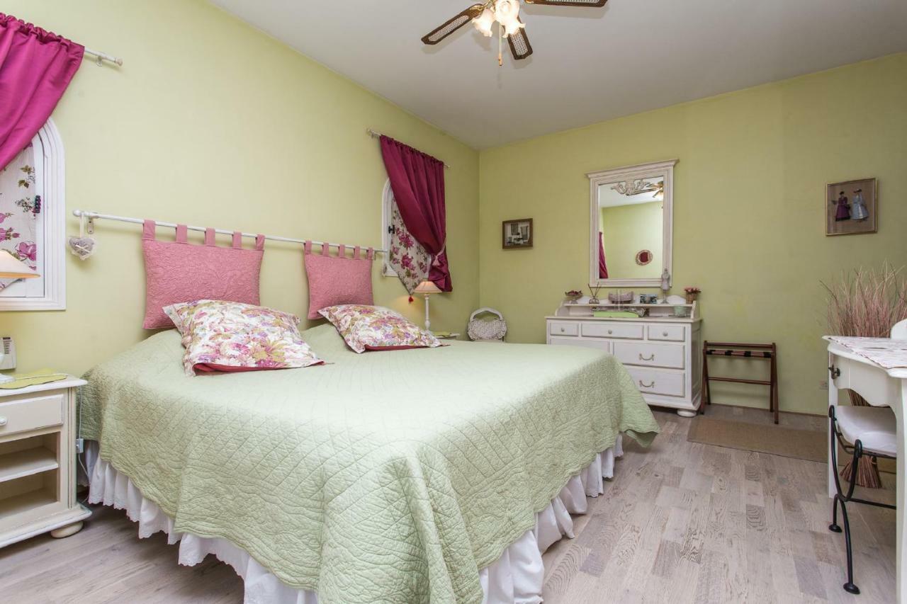 Mas Du Roc Bed & Breakfast 格拉斯 外观 照片